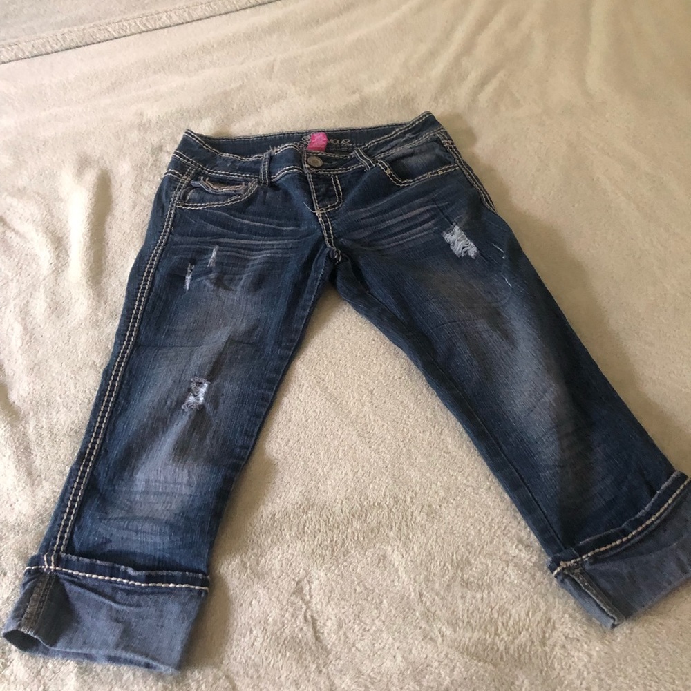 Almost Famous Jean capris